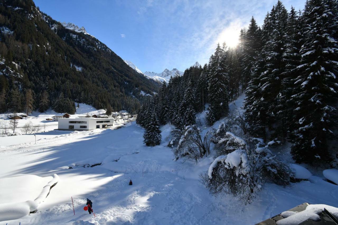 Haus Hubertus Apartment Sankt Leonhard im Pitztal Luaran gambar
