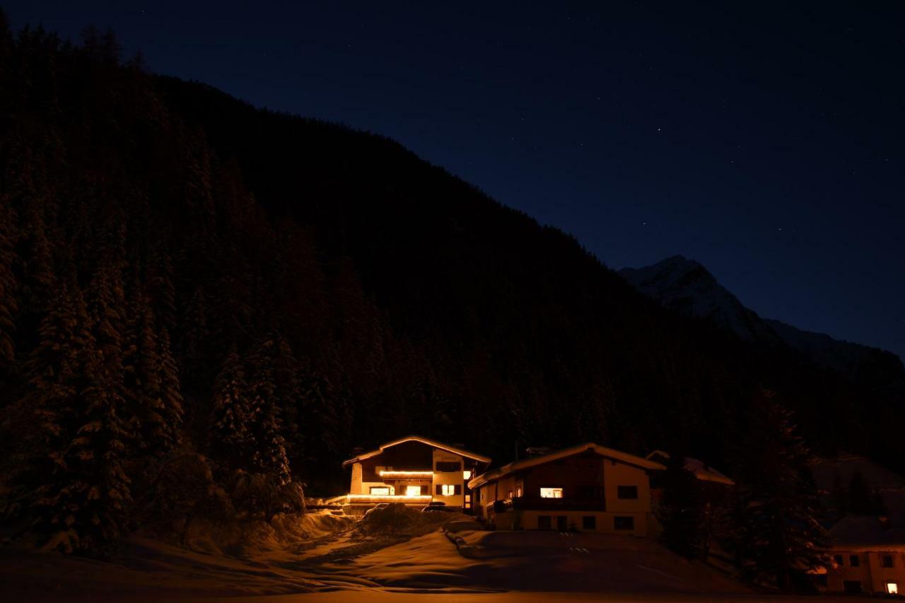 Haus Hubertus Apartment Sankt Leonhard im Pitztal Luaran gambar