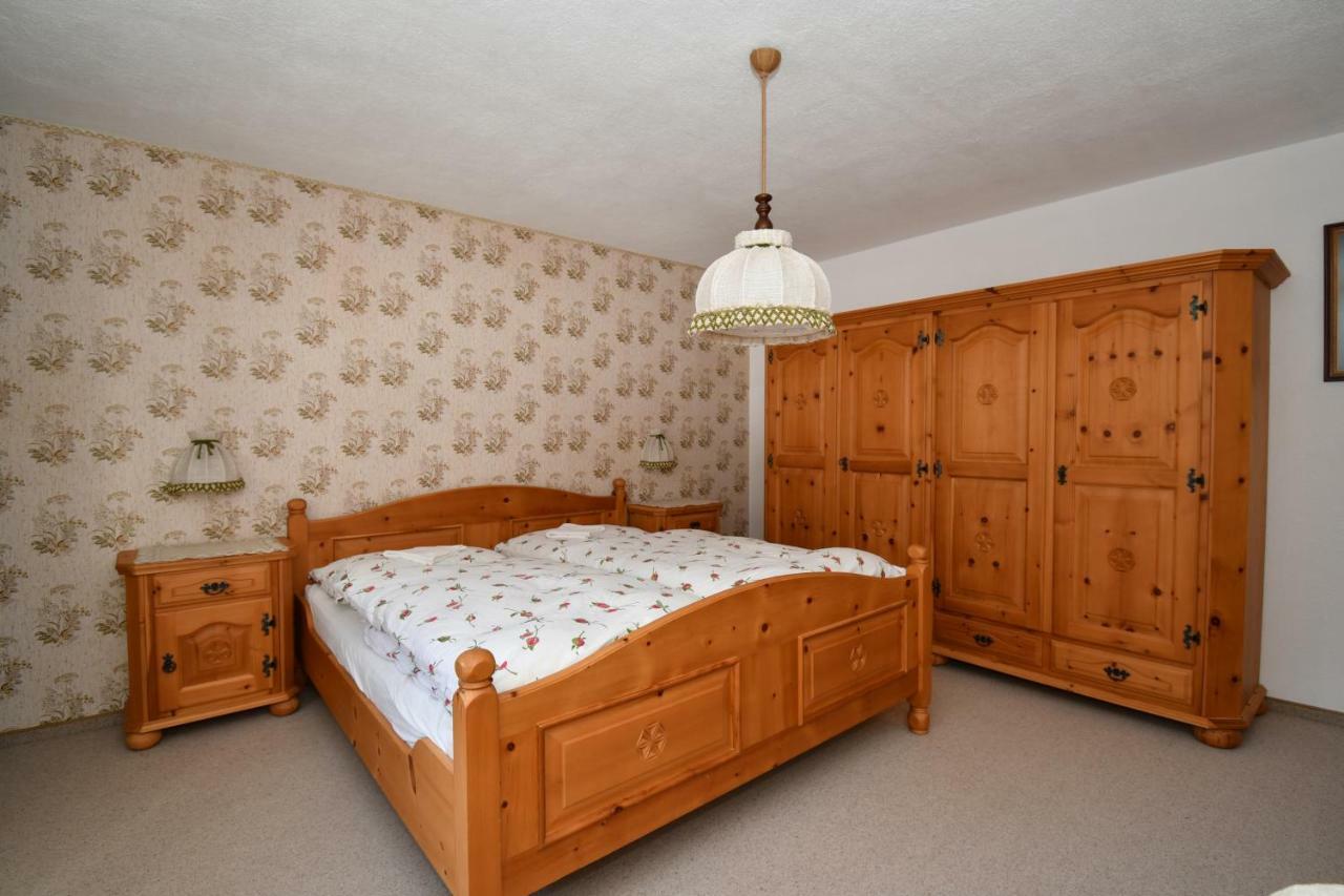 Haus Hubertus Apartment Sankt Leonhard im Pitztal Luaran gambar