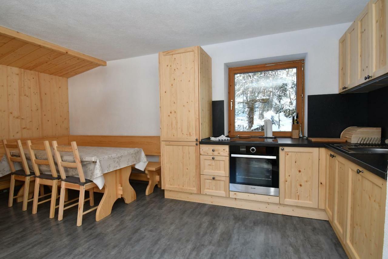Haus Hubertus Apartment Sankt Leonhard im Pitztal Luaran gambar