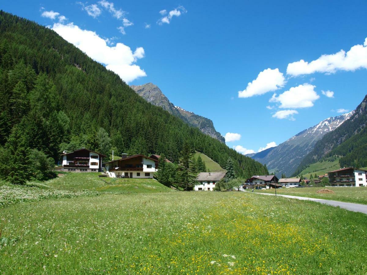 Haus Hubertus Apartment Sankt Leonhard im Pitztal Luaran gambar