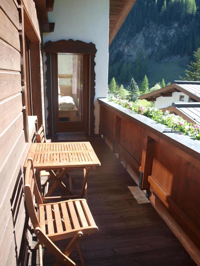 Haus Hubertus Apartment Sankt Leonhard im Pitztal Luaran gambar